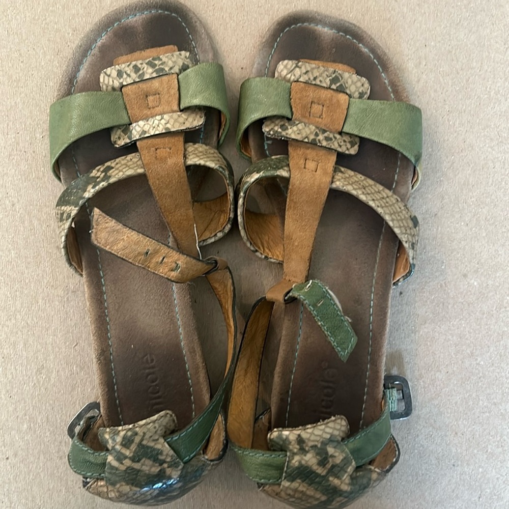 Leopard print leather sandals